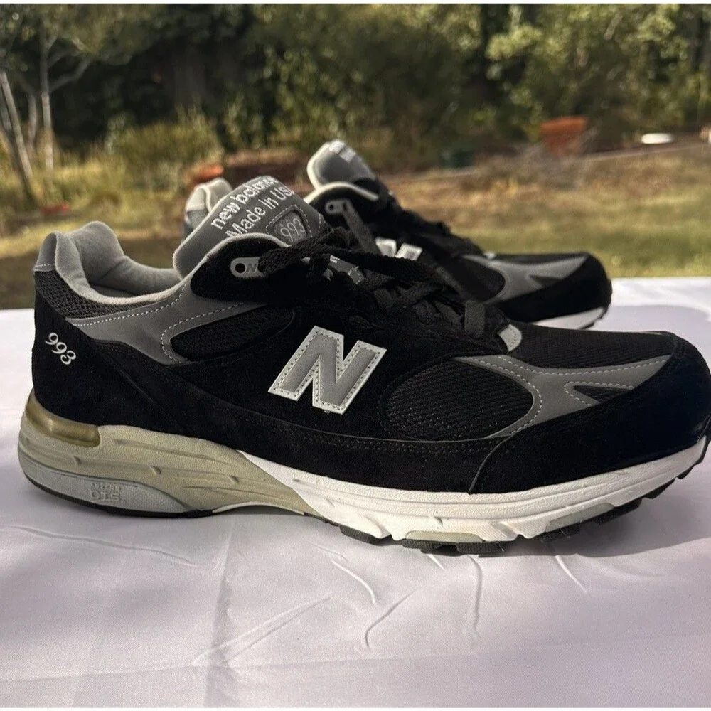 11.5 4E Mens New Balance 993 Black Suede Walking Shoes Wide Lace Up Made USA